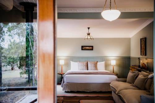 Facilities, Black Springs - A Romantic Bushland Escape in Budgee Budgee Facilities, Black Springs - A Romantic Bushland Escape in Budgee Budgee
