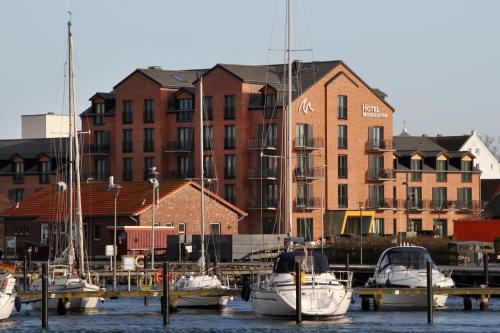 Exterior view, Hafenhotel Meereszeiten in Heiligenhafen Exterior view, Hafenhotel Meereszeiten in Heiligenhafen