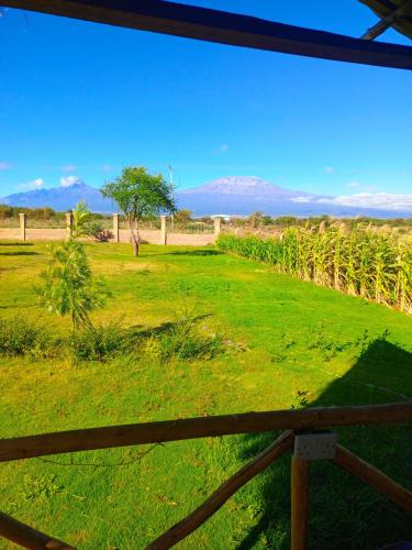 KILIMANJARO COTTAGES AMBOSELI in Национальный парк Амбосели KILIMANJARO COTTAGES AMBOSELI in Национальный парк Амбосели