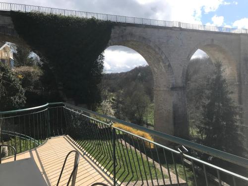 gite du viaduc in Semur-en-Auxois gite du viaduc in Semur-en-Auxois