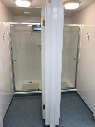 Cow Close Camping Pods in ليبارن Cow Close Camping Pods in ليبارن