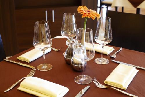 Ravintola, Carlton Tower Hotel in Kuwait Ravintola, Carlton Tower Hotel in Kuwait