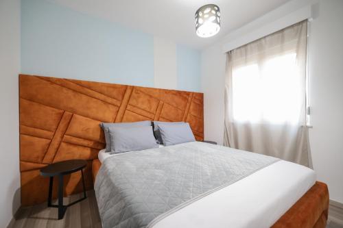 Deluxe Two-Bedroom Apartment Ground Floor with Pool View image 1