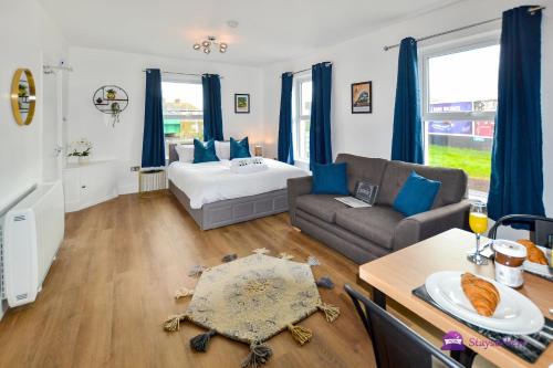 Clarabel Studio Apartment - Stayseekers