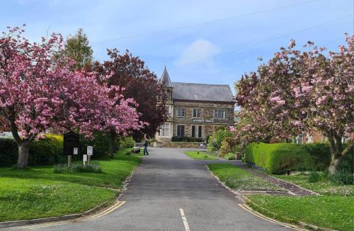 Church Holiday Apartments in Robin Hood's Bay Church Holiday Apartments in Robin Hood's Bay