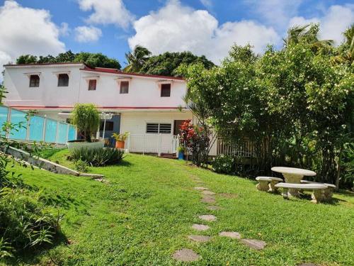 PAVILLON TROPICAL in Petit-Bourg PAVILLON TROPICAL in Petit-Bourg