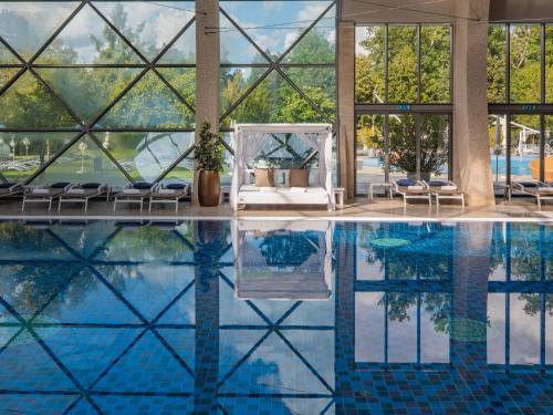 Piscina, Spirit Hotel Thermal Spa in Vadkert Piscina, Spirit Hotel Thermal Spa in Vadkert