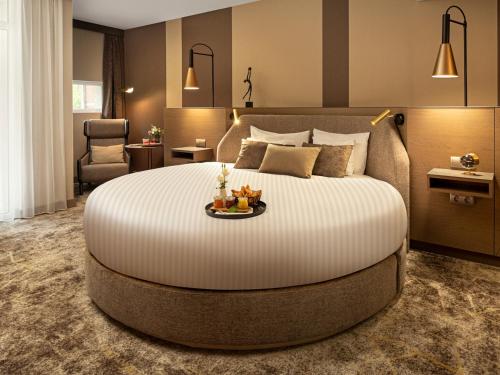 Spirit Hotel Thermal Spa in ซาร์วาร์ Spirit Hotel Thermal Spa in ซาร์วาร์