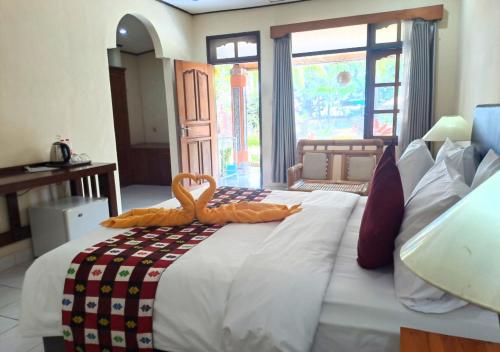 酒店外观, 罗维纳海滩酒店 (Lovina Beach Hotel) in 洛维纳海滩 酒店外观, 罗维纳海滩酒店 (Lovina Beach Hotel) in 洛维纳海滩
