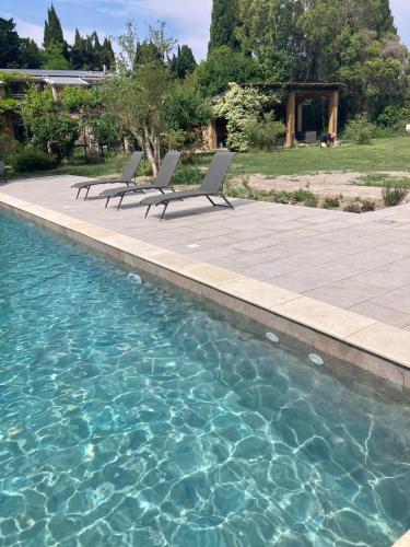 tuin, Mas Du Petit Claux in Barbentane tuin, Mas Du Petit Claux in Barbentane