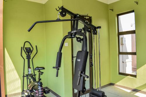 Fitnesa centrs, Forefront Self-Catering Apartments in Kitve Fitnesa centrs, Forefront Self-Catering Apartments in Kitve