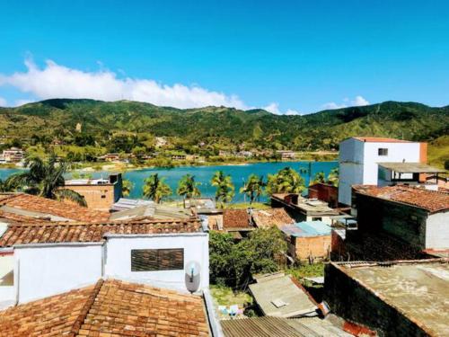 Aptos vista al Embalse, frente al lago, Restaurantes, Bares in Guatape Aptos vista al Embalse, frente al lago, Restaurantes, Bares in Guatape