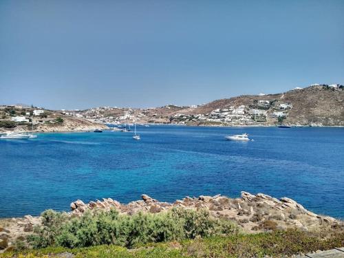 Beautiful house with stunning views in Costa Ilios