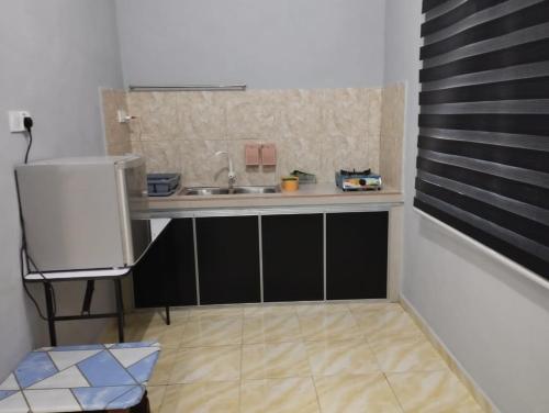 Kitchen, DAHLIA HOMESTAY Batu Pahat in Seri Medan/ Parit Sulong Kitchen, DAHLIA HOMESTAY Batu Pahat in Seri Medan/ Parit Sulong