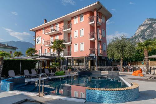 Vistas, Hotel Rudy in Riva Del Garda City Center Vistas, Hotel Rudy in Riva Del Garda City Center