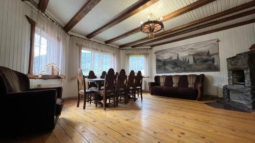 Arkan in 米庫利欽 Arkan in 米庫利欽