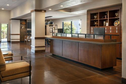 ردهة, فور بوينتس باي شيراتون توسكون إيربورت (Four Points by Sheraton Tucson Airport) in Tucson Suburbs ردهة, فور بوينتس باي شيراتون توسكون إيربورت (Four Points by Sheraton Tucson Airport) in Tucson Suburbs