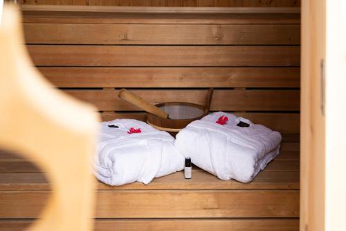 Zamatos Turbolya Kisház és Wellness (Zamatos Turbolya Kishaz es Wellness) in ปันนอนฮัลมา Zamatos Turbolya Kisház és Wellness (Zamatos Turbolya Kishaz es Wellness) in ปันนอนฮัลมา