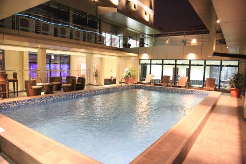 Piscina, Hotel La Falaise Yaounde in Yaounde Piscina, Hotel La Falaise Yaounde in Yaounde