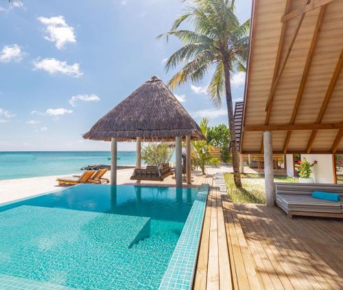 Instalaciones, Fushifaru Maldives - 50% off on seaplane roundtrip 04 nights & above in Lhaviyani Atoll Instalaciones, Fushifaru Maldives - 50% off on seaplane roundtrip 04 nights & above in Lhaviyani Atoll