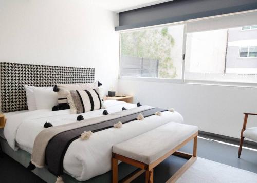 Mr.W RoNo Fresh Choice Roma 2BR Balcony S26 202