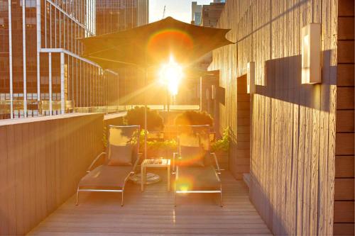 Balcony/terrace, Shoreham Hotel in New York (NY) Balcony/terrace, Shoreham Hotel in New York (NY)