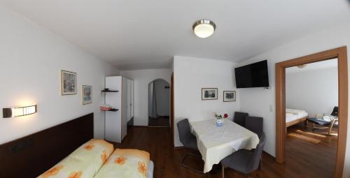 Pension Steinadler in นูสทิฟท์ อิม สทูไบทัล Pension Steinadler in นูสทิฟท์ อิม สทูไบทัล
