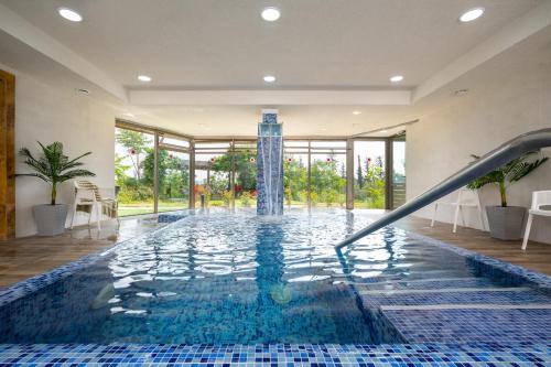 سبا, فندق هاسيندا فوريست فيو (Hacienda Forest View Hotel) in ترشيحا سبا, فندق هاسيندا فوريست فيو (Hacienda Forest View Hotel) in ترشيحا