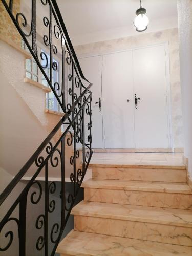 La Maison de Raph in Villeneuve D'Olmes La Maison de Raph in Villeneuve D'Olmes