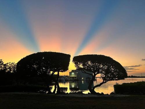 Beach House Getaway in Duck Key (Florida) Beach House Getaway in Duck Key (Florida)