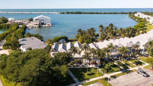 Beach House Getaway in Duck Key (Florida) Beach House Getaway in Duck Key (Florida)