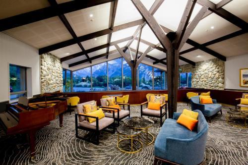 Pub/salon, The Hermitage Hotel Mt Cook in Mount Cook Pub/salon, The Hermitage Hotel Mt Cook in Mount Cook