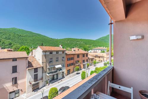 Balcony/terrace, Gavardo Apartment - By Host4U in Gavardo Balcony/terrace, Gavardo Apartment - By Host4U in Gavardo