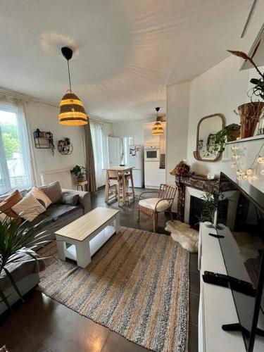 Bel appartement /30 min de Paris in Louveciennes Bel appartement /30 min de Paris in Louveciennes