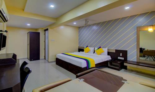 Hotel Prince Residency near Sant Dnyaneshwar's Samadhi Mandir Hotel Prince Residency near Sant Dnyaneshwar's Samadhi Mandir