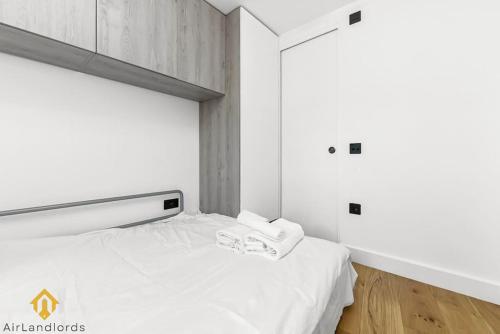 Charming Modern Chic Pad Summer House