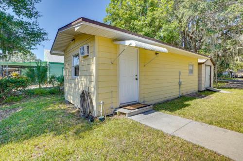 Dock and Grill Waterfront Florida Vacation Rental! in Poinciana Dock and Grill Waterfront Florida Vacation Rental! in Poinciana