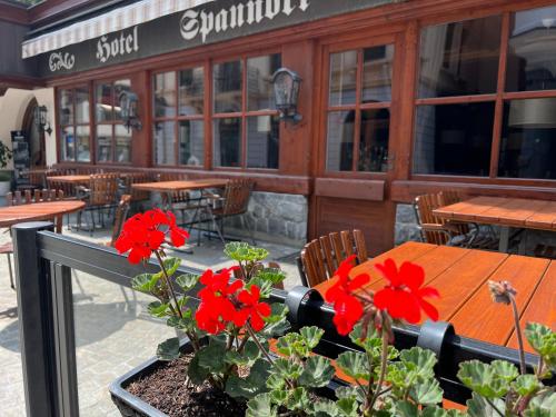 Restaurant, SPANNORT family home with common kitchen and self check-in in Engelberg Restaurant, SPANNORT family home with common kitchen and self check-in in Engelberg