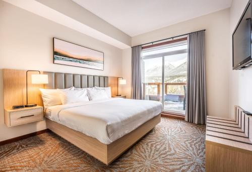 Blackstone Mountain Lodge by CLIQUE in Canmore (AB) Blackstone Mountain Lodge by CLIQUE in Canmore (AB)