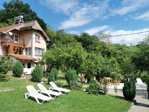 Casa Noastra in Eselnita Casa Noastra in Eselnita