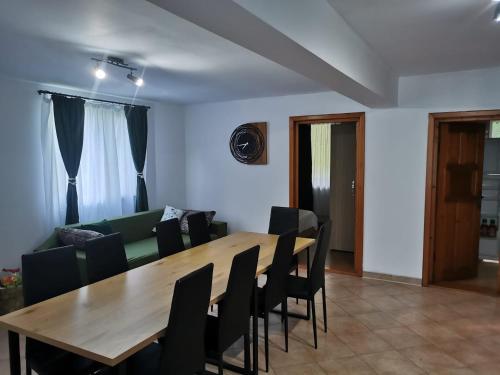 Casa Noastra in Eselnita Casa Noastra in Eselnita