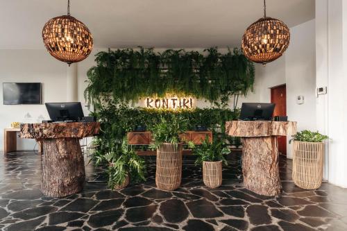 Lobby, Kontiki Beach Resort in Willemstad Lobby, Kontiki Beach Resort in Willemstad