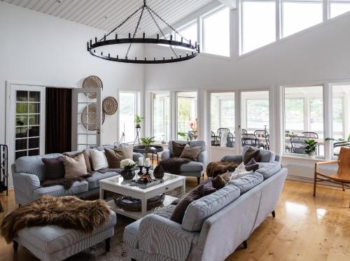 Exclusive house with private boathouse in Nosund Exclusive house with private boathouse in Nosund