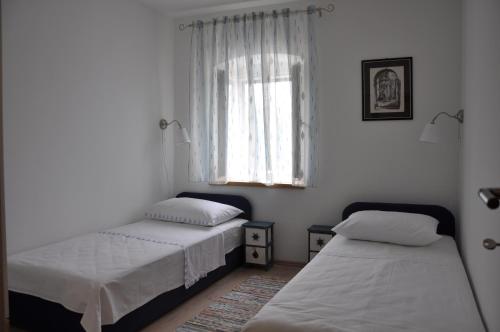 Apartment Sweet Home