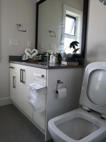 חדר אמבטיה, DELOVELY B&B in ואיט רוק(בי סי) חדר אמבטיה, DELOVELY B&B in ואיט רוק(בי סי)