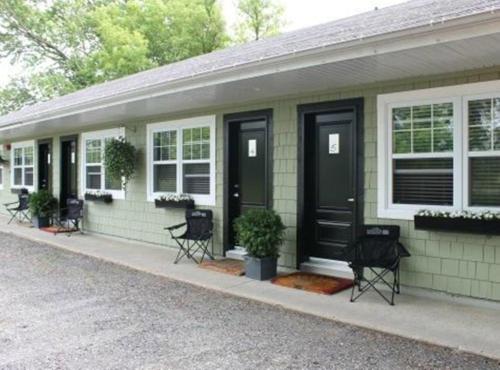 Bejárat, Studiotel Bromont in Bromont (QC) Bejárat, Studiotel Bromont in Bromont (QC)