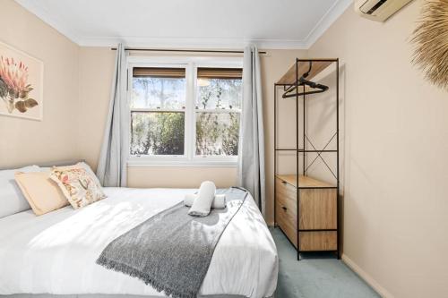 Private Room in Pymble Sleeps 2 in Upper North Shore Private Room in Pymble Sleeps 2 in Upper North Shore