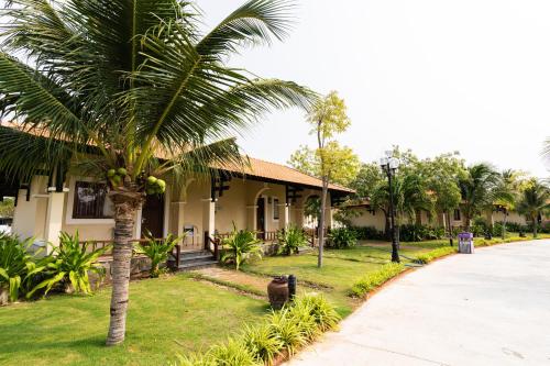 TTC Resort Ninh Thuan - Unlimited Access to Water Park in Phan Rang – Tháp Chàm (Ninh Thuận) TTC Resort Ninh Thuan - Unlimited Access to Water Park in Phan Rang – Tháp Chàm (Ninh Thuận)