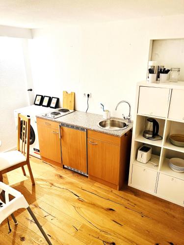 Gemütliche Souterrain Wohnung neben der Universitätsklinik in Homburg (Gemutliche Souterrain Wohnung neben der Universitatsklinik in Homburg) in Homburg Gemütliche Souterrain Wohnung neben der Universitätsklinik in Homburg (Gemutliche Souterrain Wohnung neben der Universitatsklinik in Homburg) in Homburg