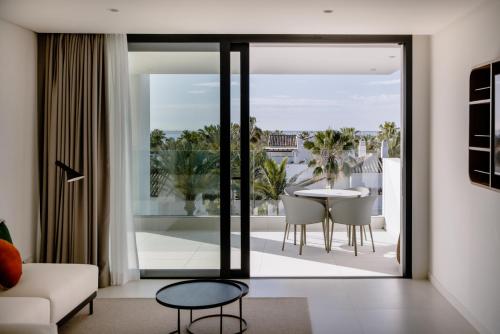 Erkély/terasz, THE FLAG HOTEL Marbella, Estepona Adult Recommended in Playa del Sol Villacana Erkély/terasz, THE FLAG HOTEL Marbella, Estepona Adult Recommended in Playa del Sol Villacana